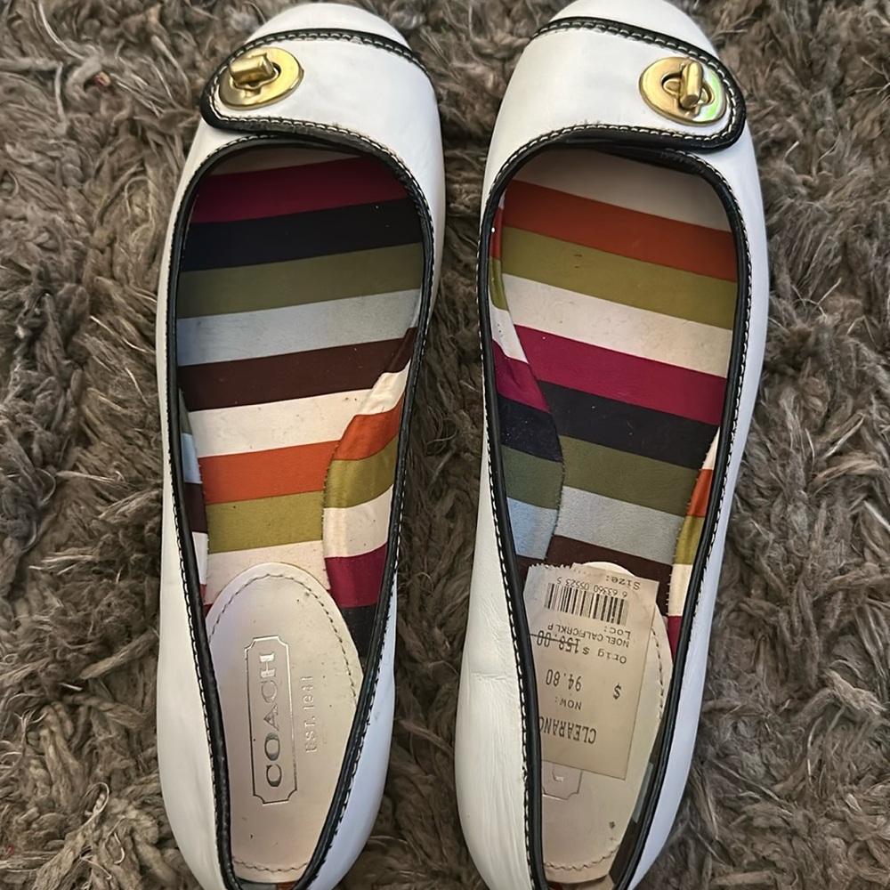 NewCoach flats white with black trim. No box